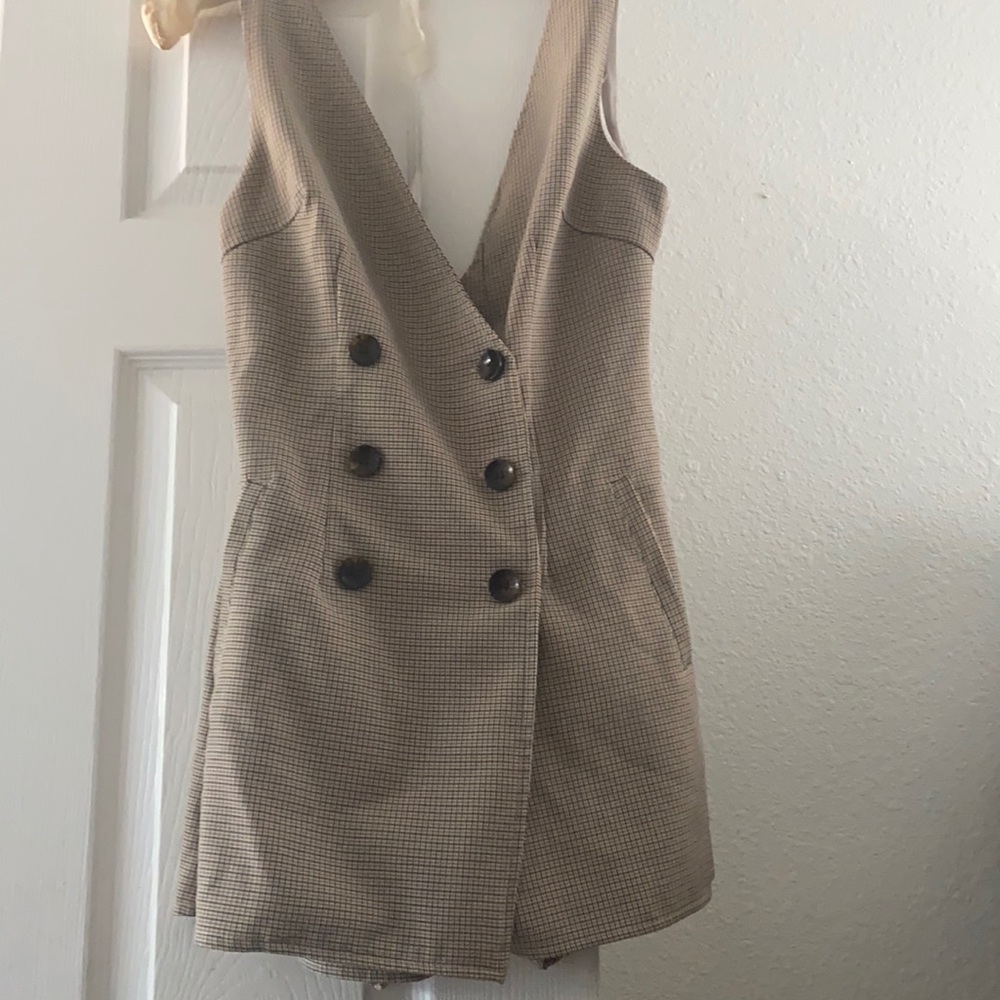 Urban Outfitters-Short Jumpsuit